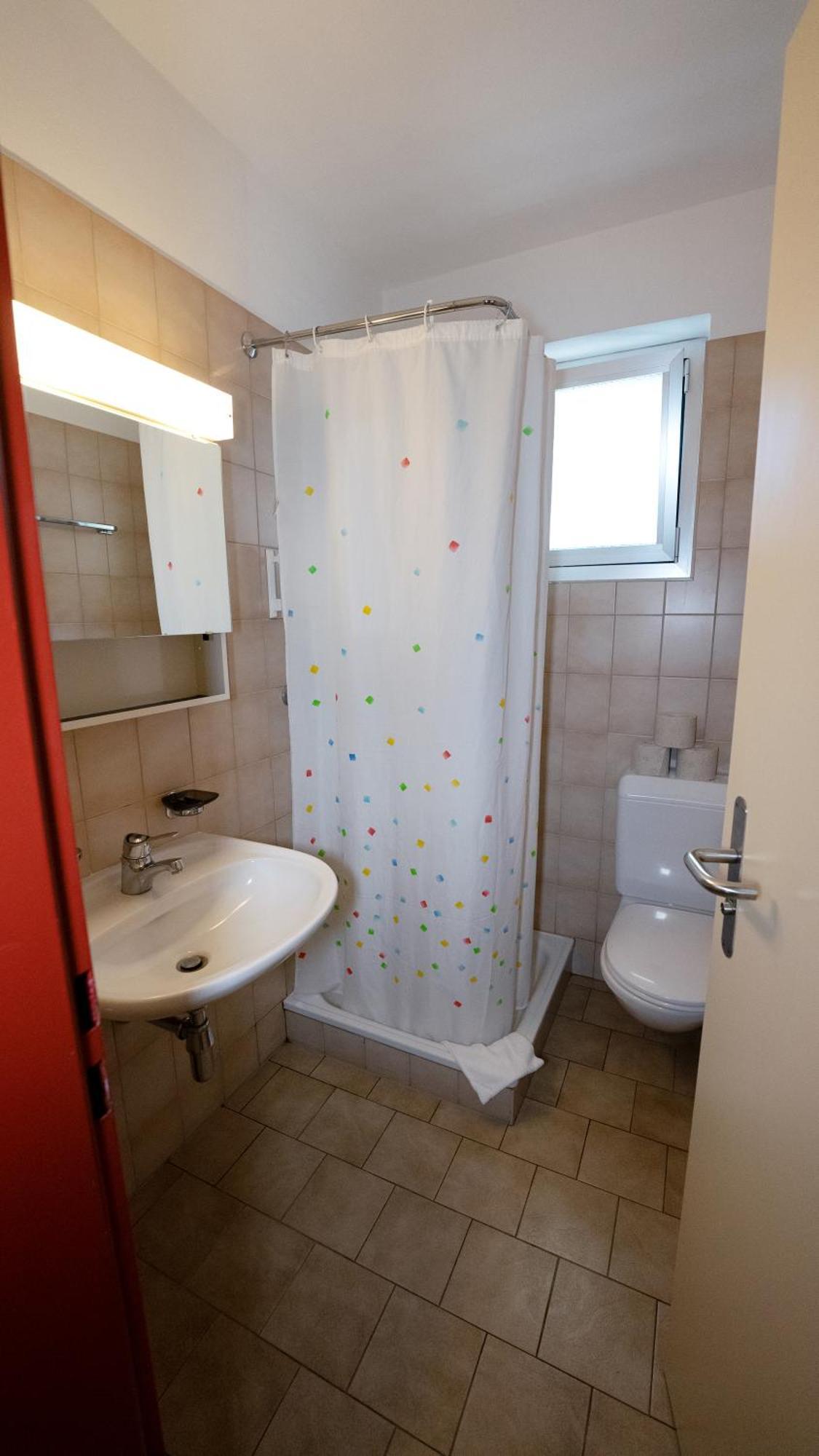 Locarno Youth Hostel Oda fotoğraf